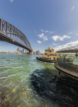 Ferry departing Milsons Point