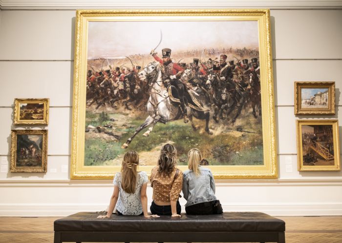 Friends enjoying a visit the the Art Gallery of New South Wales in Sydney