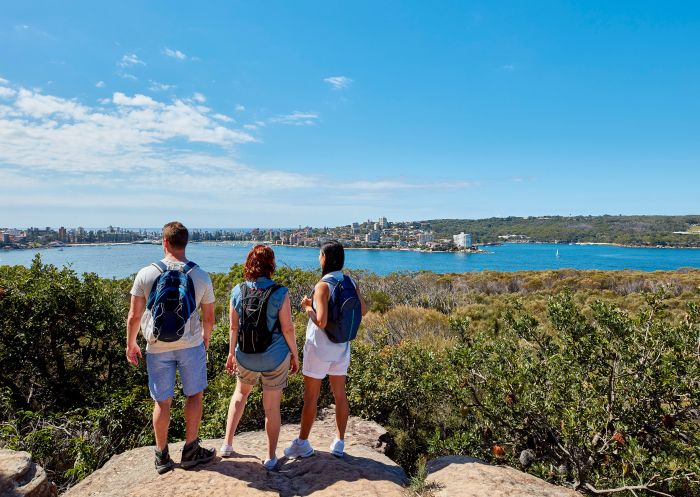 Friends enjoying stunning coastal views of Sydney Harbour from Dobroyd Head, Balgowlah Heights