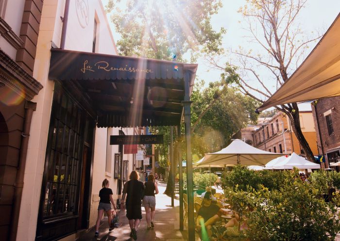 Street view of the cafe at La Renaissance Patisserie and Cafe, The Rocks