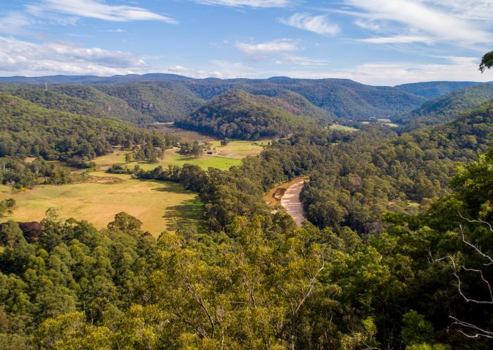 Aerial overlooking Colo River and Upper Colo Reserve, Hawkesbury City