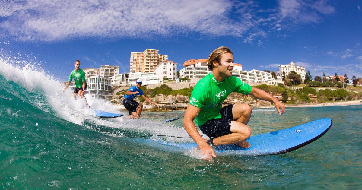 Sydney Surf Schools - Things To Do - Surfing & Surf Lessons