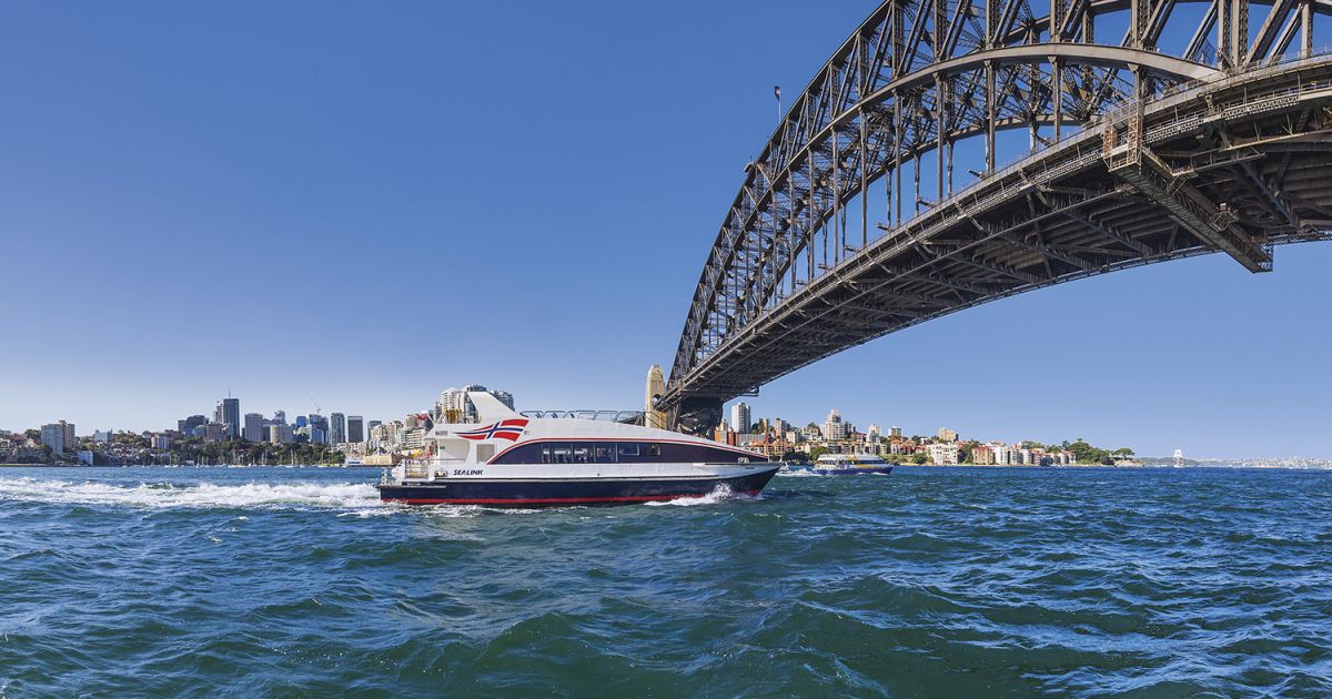 Sydney Harbour Cruises - Plan A Holiday - Dinner Cruises & Attractions