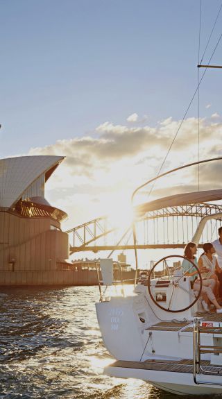 Sail on Sydney Harbour