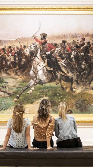 Friends enjoying a visit the the Art Gallery of New South Wales