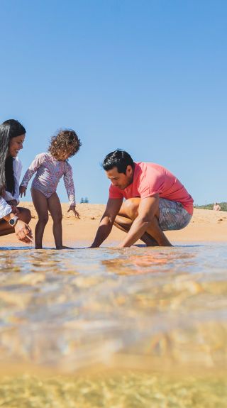 Family enjoying day at Mona Vale Beach, Mona Vale