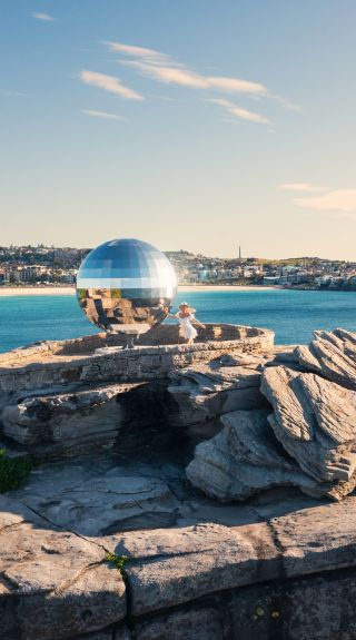 Sculpture by the Sea, Bondi. Sculpture: Lens | Artist: Joel Adler