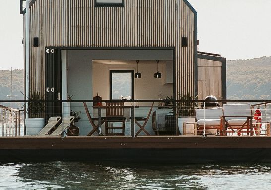 house boat